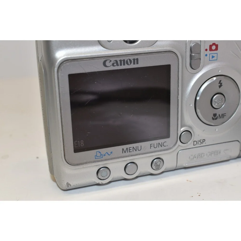 Canon Powershot A520 4.0MP Camera Silver w/ box/cords/manuals - For Parts Only